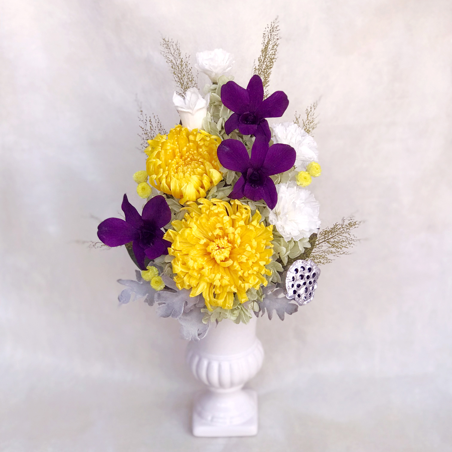 仏花 プリザーブドフラワー 送料無料 枯れない花 お仏壇 お供え花 お彼岸 仏壇飾り 輪菊 デンファレ 花瓶付 お悔やみ プレゼント インテリア 造花 ギフト - 画像 (10)