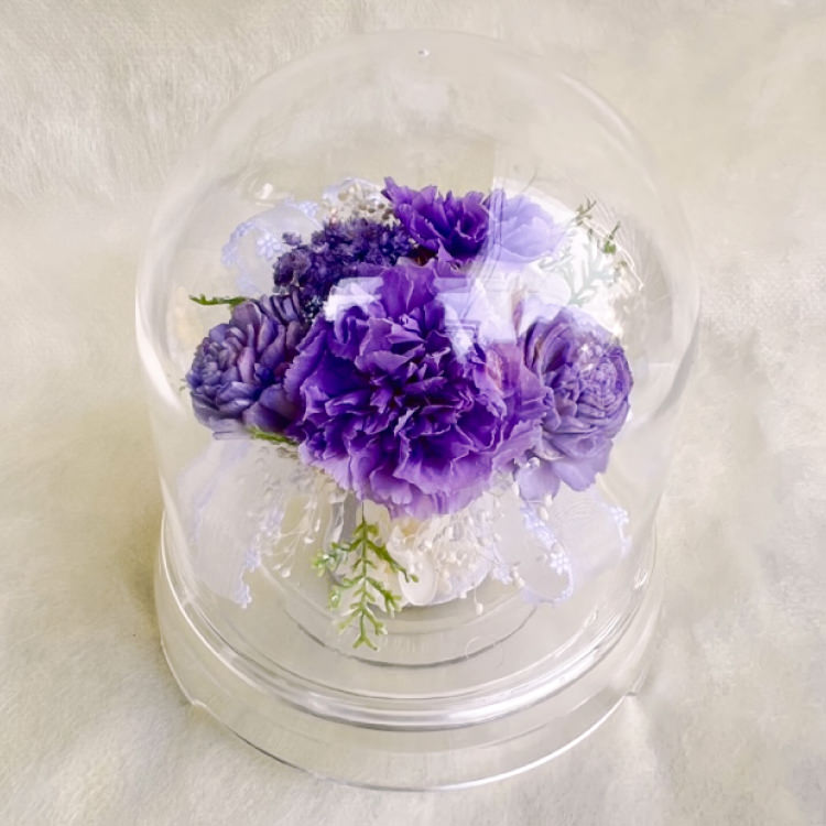 【お祝いに枯れない花飾り】カーネーションと小花のプリザーブドフラワー「ケイ」(小さめのフラワードーム入)水交換不要のインテリア - 画像 (38)