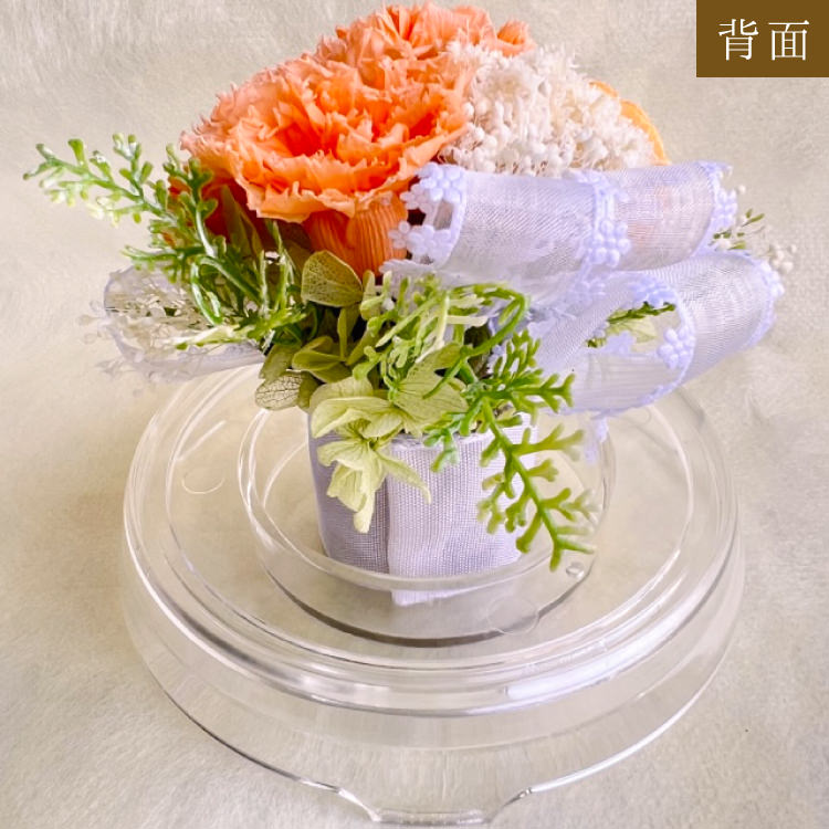【お祝いに枯れない花飾り】カーネーションと小花のプリザーブドフラワー「ケイ」(小さめのフラワードーム入)水交換不要のインテリア - 画像 (13)