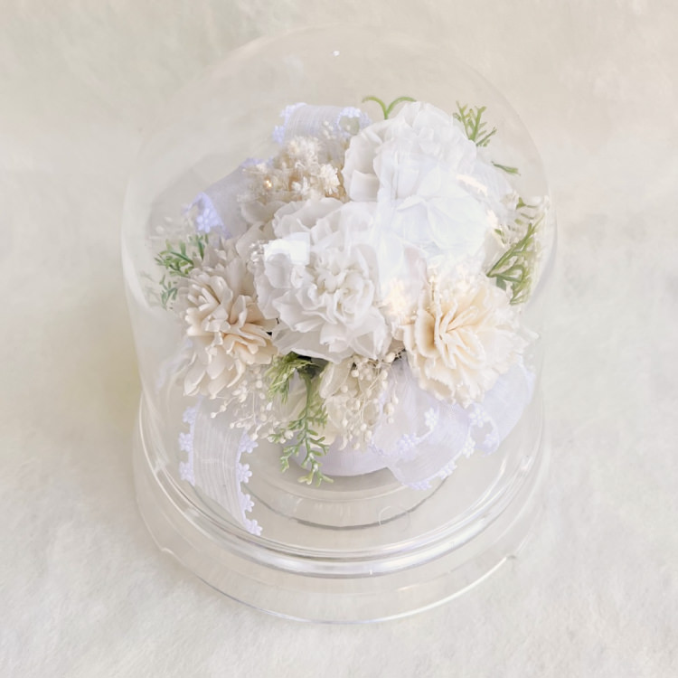 【お祝いに枯れない花飾り】カーネーションと小花のプリザーブドフラワー「ケイ」(小さめのフラワードーム入)水交換不要のインテリア - 画像 (70)